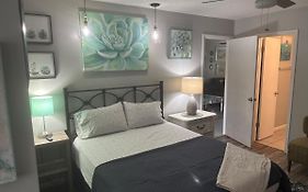 Destin-Y 30A Beach Retreat Self Checkin - Huge Private Backyard Deck With Outdoor Shower